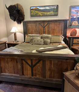 Yellowstone Yellowstone Dutton Panel QUEEN Bed