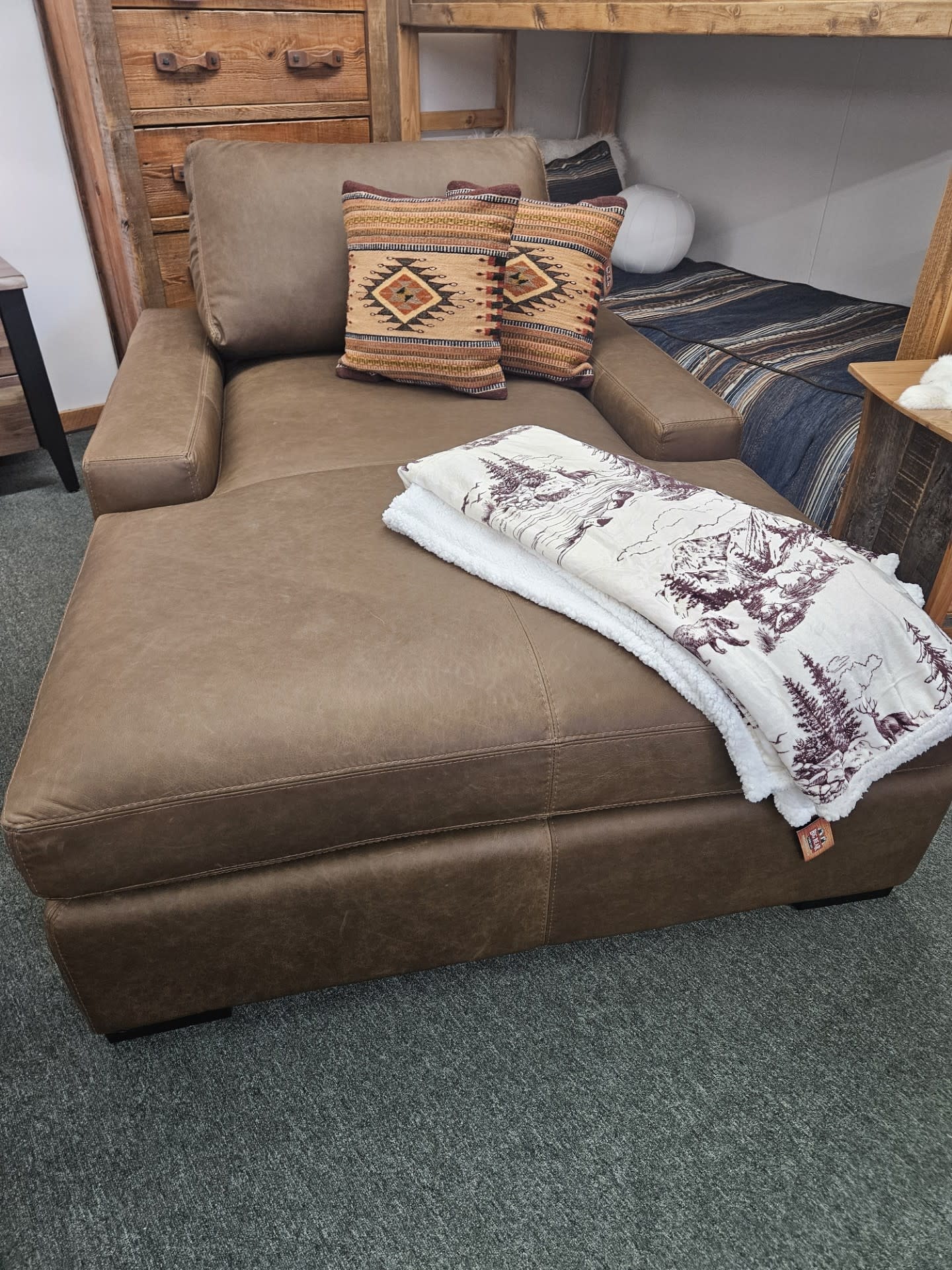 Omnia Max 2 Deluxe 2 Arm Chaise & 1/2 Chair