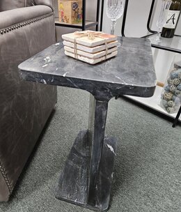 Crestview Cassius Accent Table 15x12x22