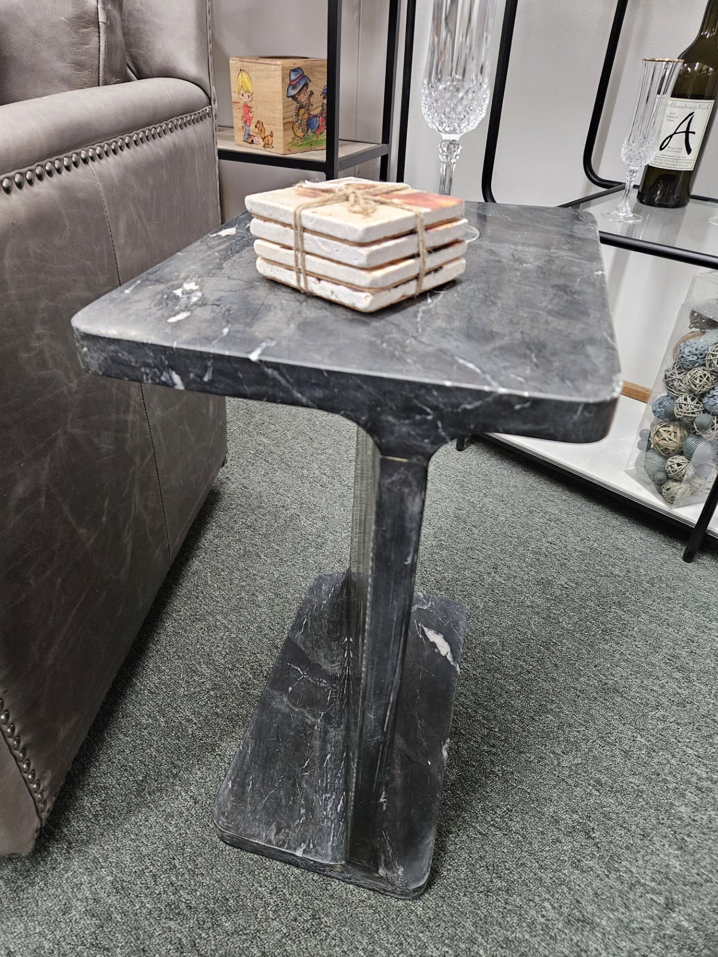Crestview Cassius Accent Table 15x12x22