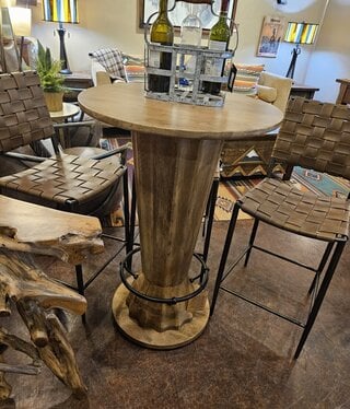 Crestview Cedar Creek Pub Table 28Dia x 42H