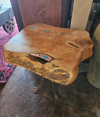 Timeless Timbers Timeless Timbers SM Side Table (Live Edge)