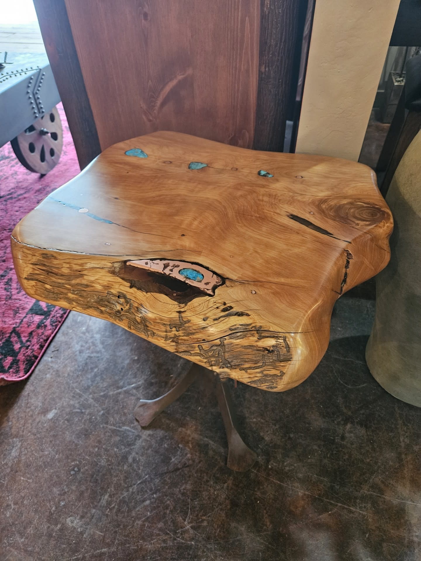 Timeless Timbers Timeless Timbers SM Side Table (Live Edge)