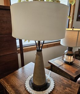 Renwil Lourdes Table Lamp 17x29.25