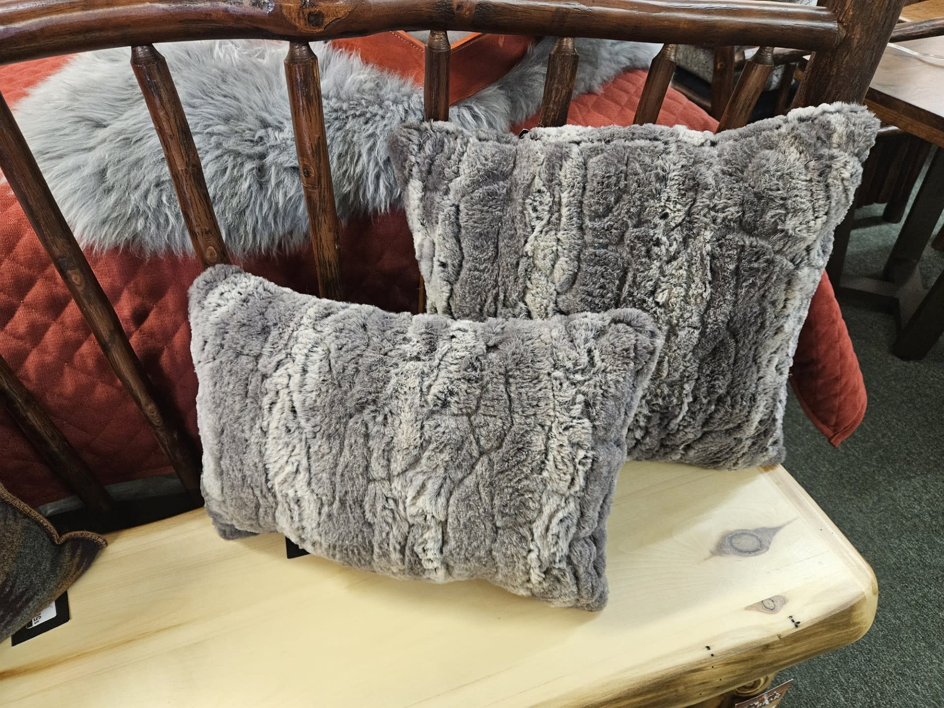 Old Hickory Pillow - Silver / Gray