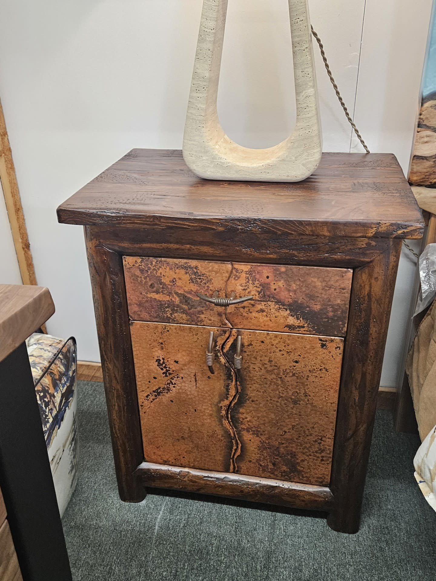 Artisans Copper Side/Entry/Nightstand 26x19x32H