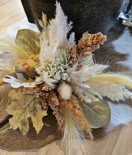 Sullivans Pampas Mixed Foilage Orb 10x6.5x10