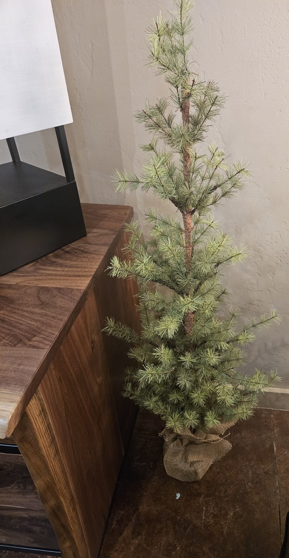 Sullivans 4' Mixed Pine Tree 19.5Dia,  TR1202