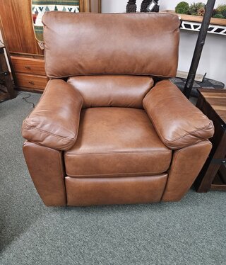Omnia Vercelli Recliner