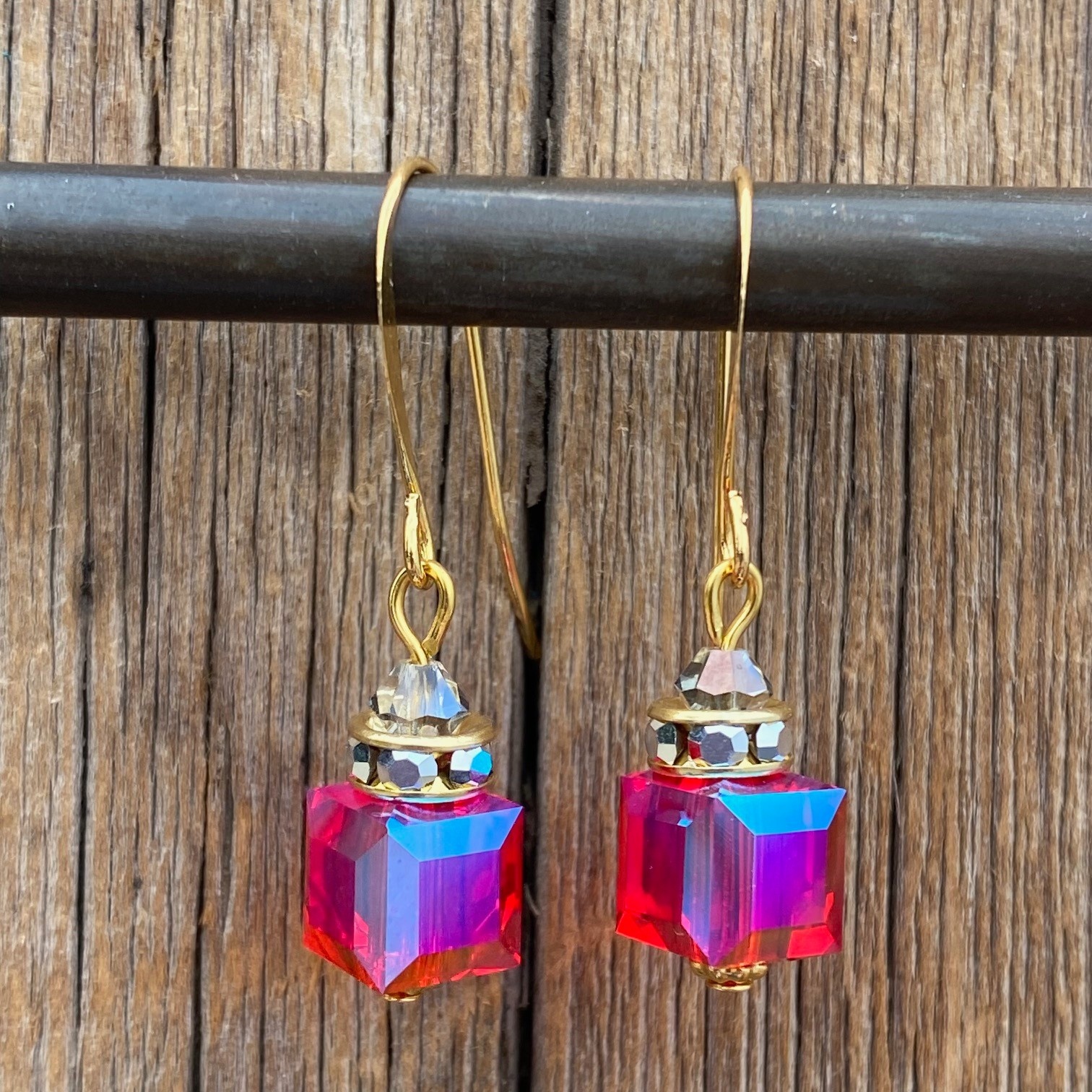 cool water jewelry EW907-226 Earrings: Raspberry Fizz Crystal Cube
