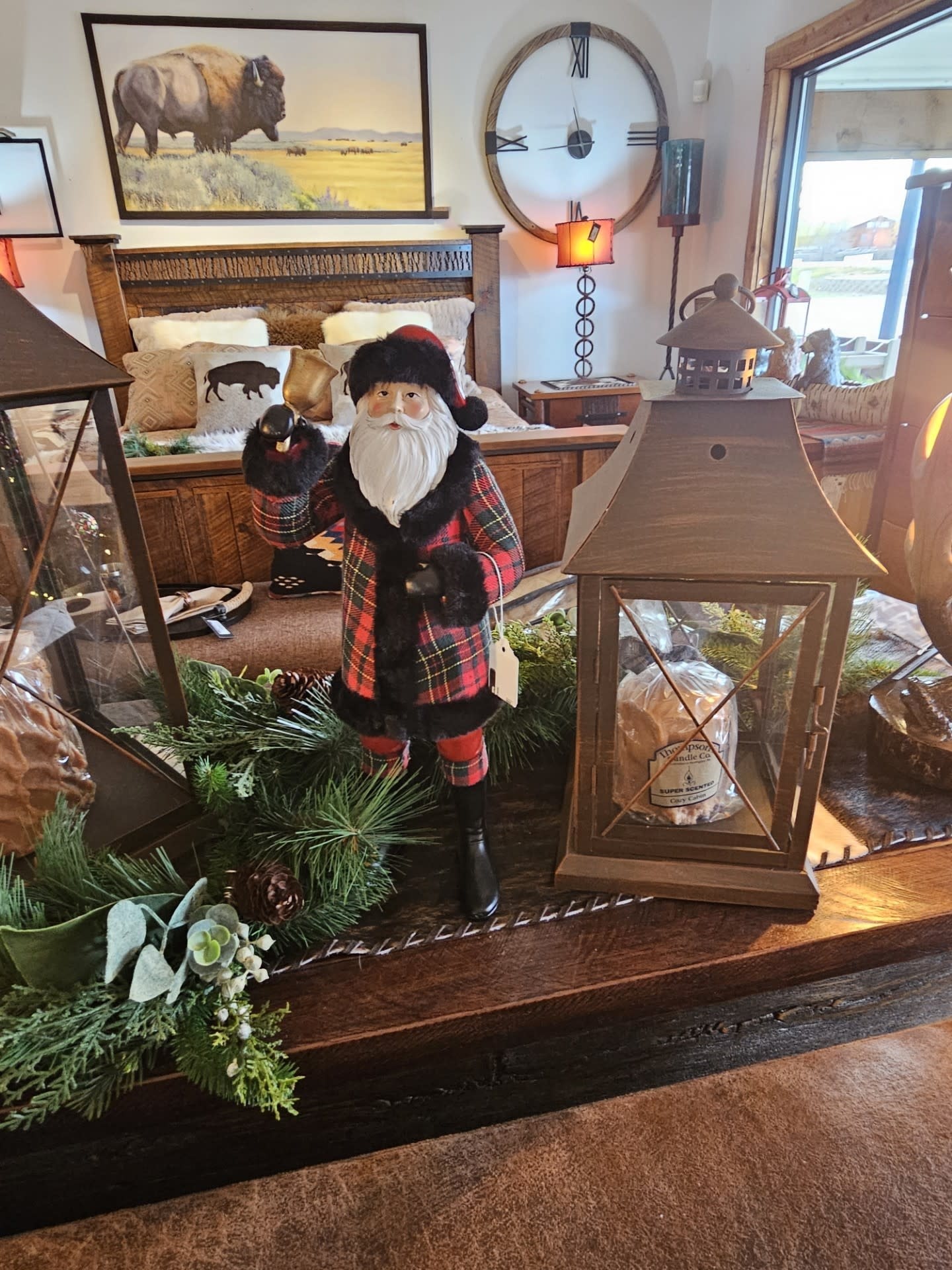 Melrose 16.5" Resin Santa