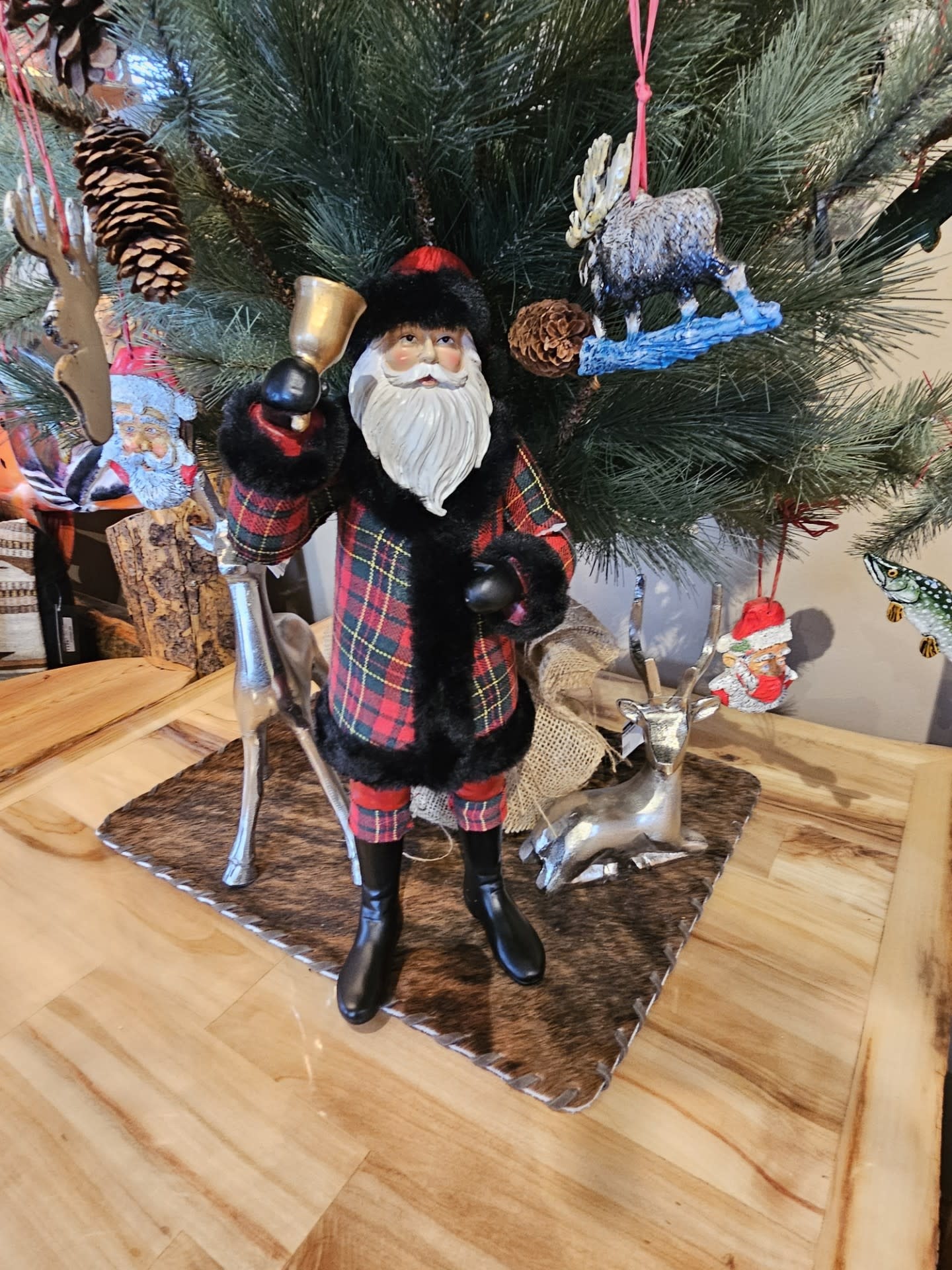 Melrose 16.5" Resin Santa