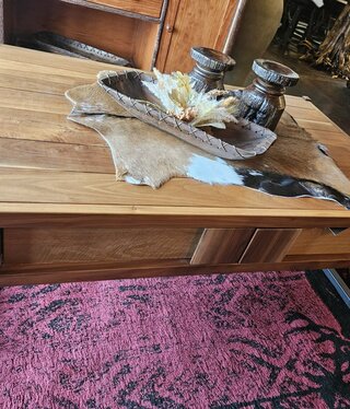 Green Gables Powder Mountain Coffee Table 18Hx48Wx30D