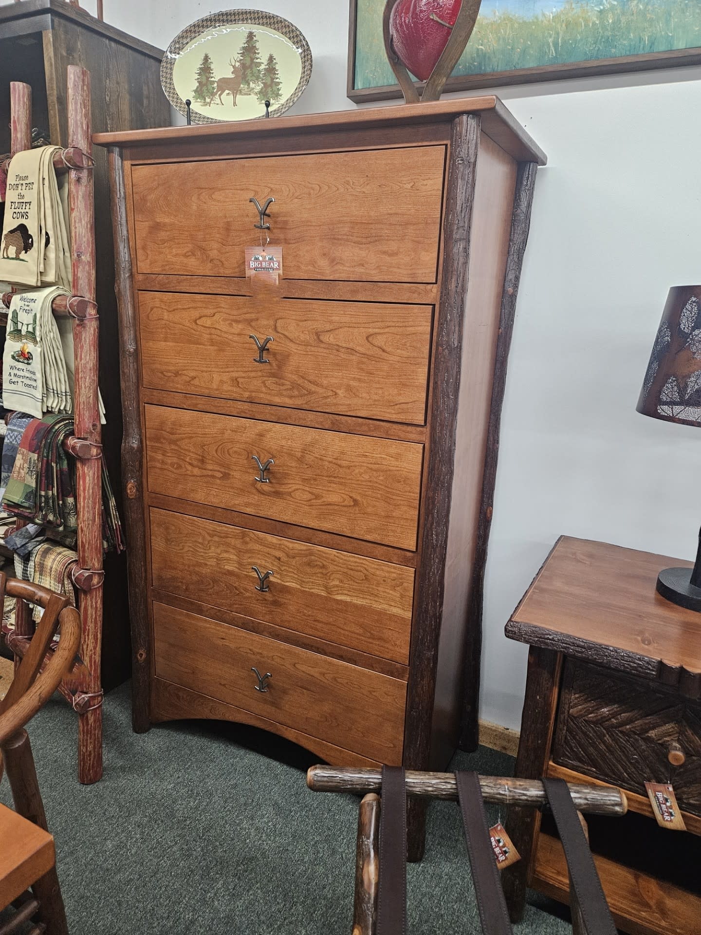 Yellowstone Yellowstone Gallatin Valley 5 Dwr Chest 66x36x22