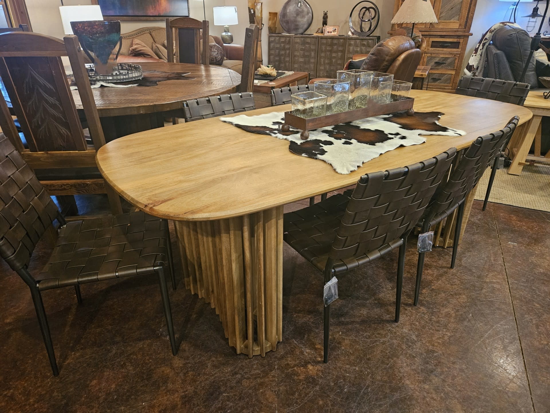 Crestview Sullivan Dining Table 86x40x30