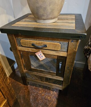 Green Gables Jackson Hole 1 Dwr 2 Dr Nightstand 32x21x30