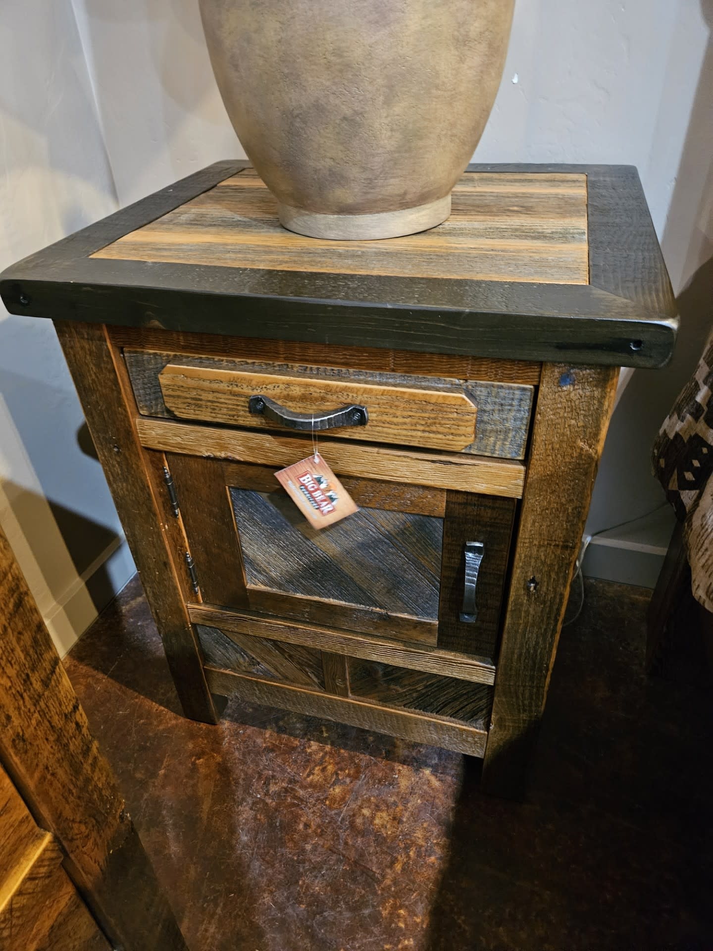 Green Gables Jackson Hole 1 Dwr 2 Dr Nightstand 32x21x30