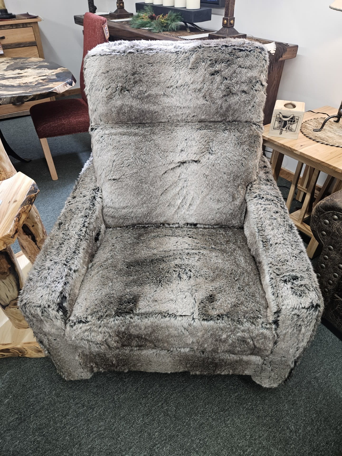 Omnia Dash Swivel Recliner