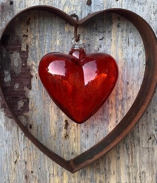 Artisans Iron Heart w/Glass Heart 11x2x11.5 (Hanging)