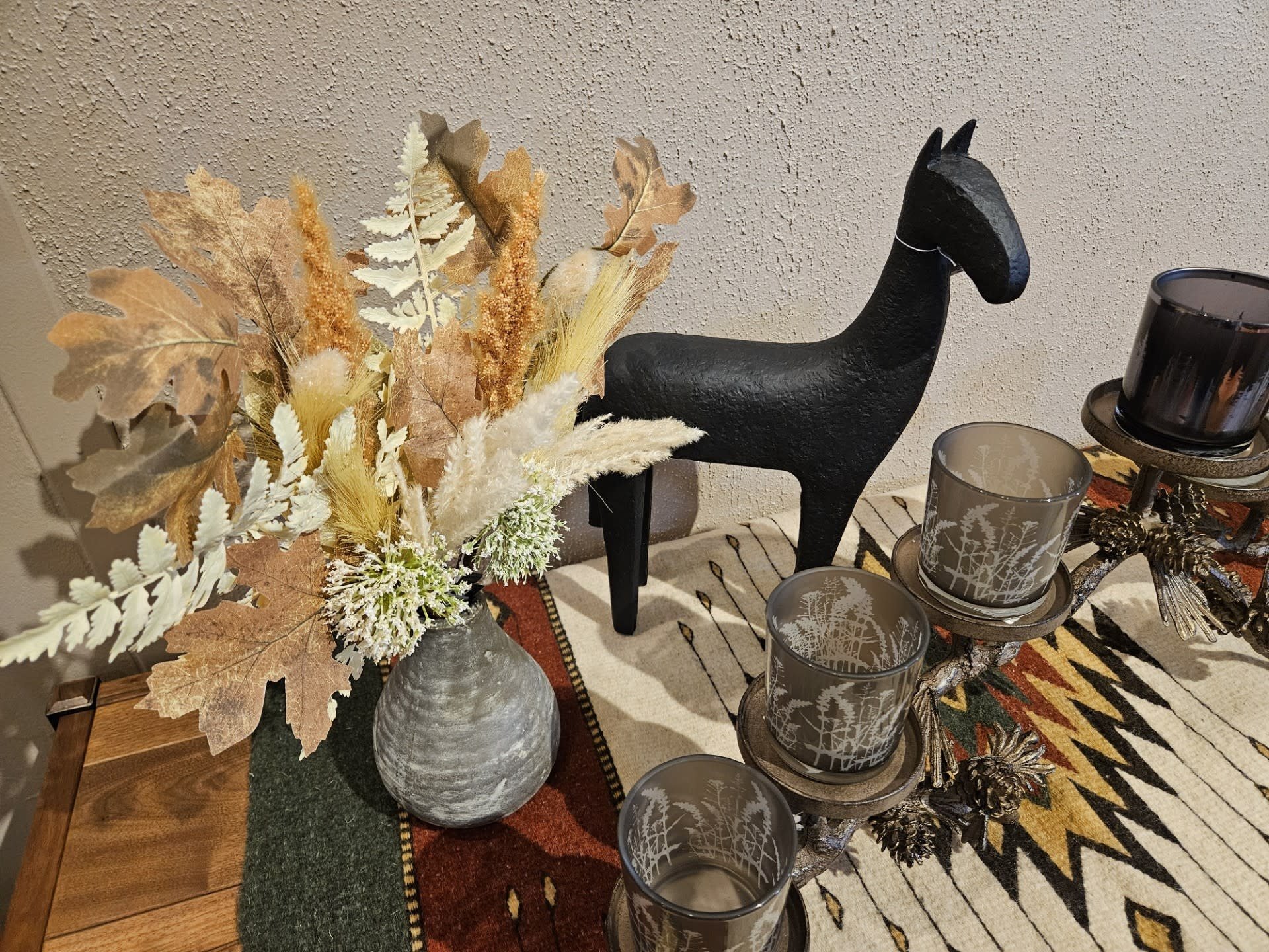 Melrose Resin Horse 11L x 15H