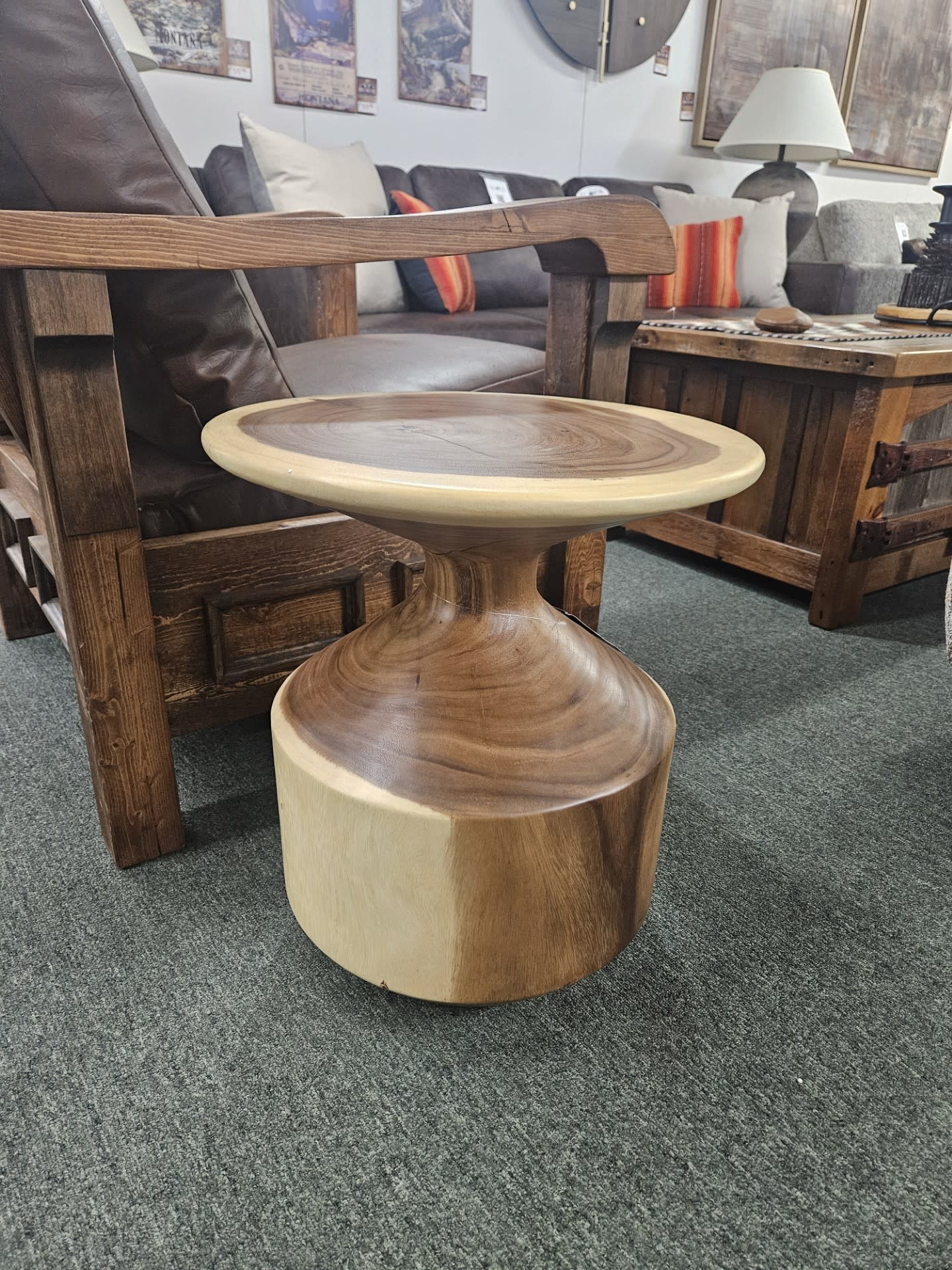 Uttermost Lynx Accent Table 18Diam x 20H