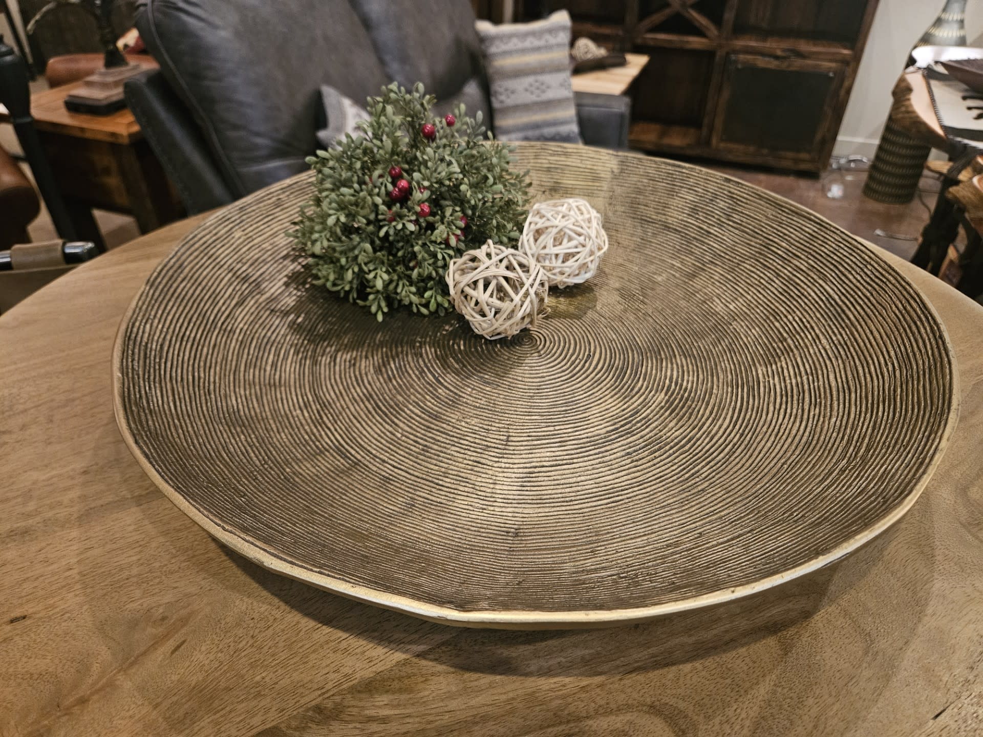 Uttermost Stratum Bowl -LARGE-18 Diam x 3H