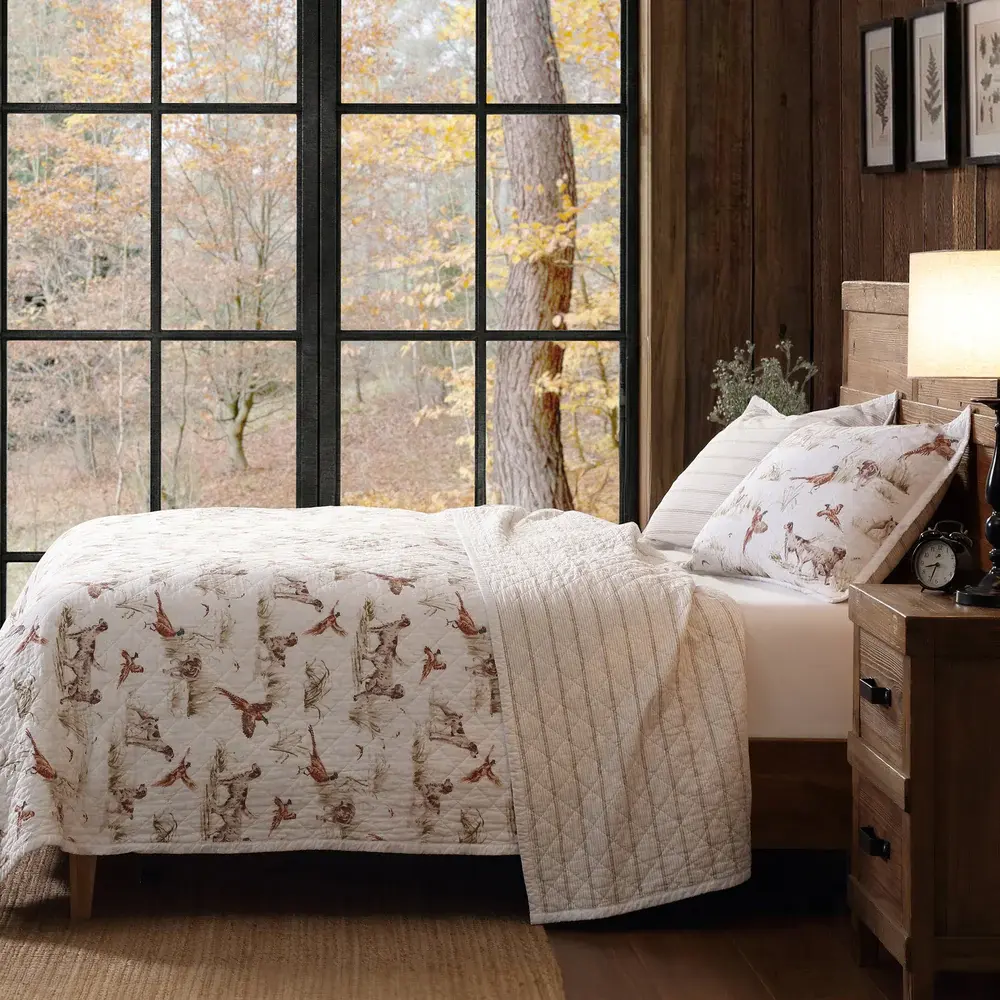 Hiend Hunt Life 3pc KING, White Quilt Set