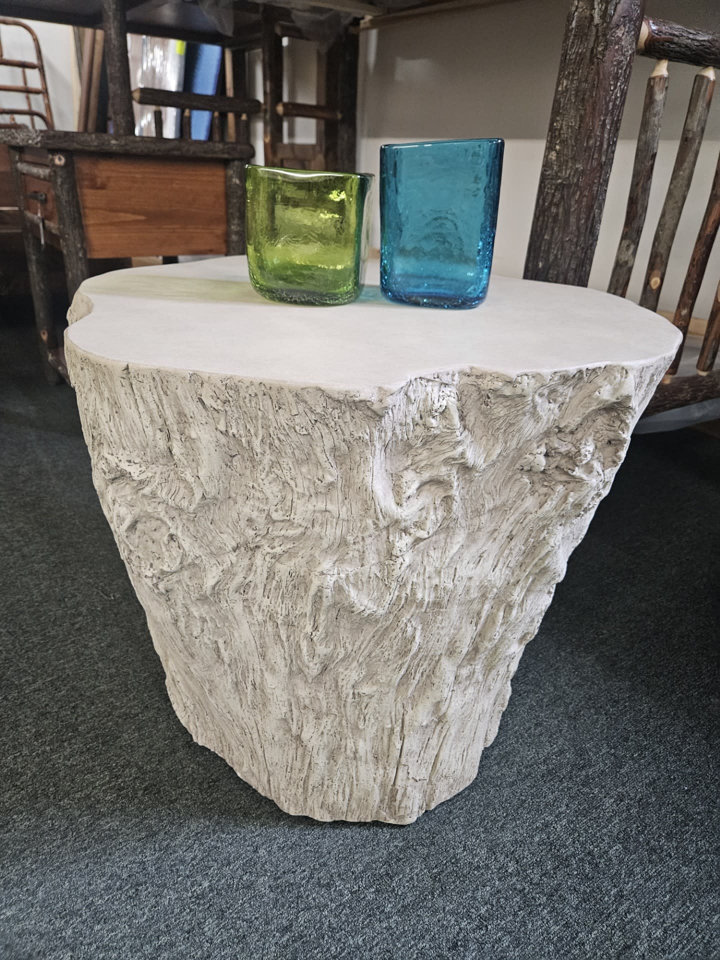 Uttermost Oakmont Indoor/Outdoor Side Table 24Diam x 22H