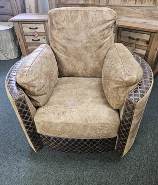 Omnia Raleigh Push Back Recliner (3)