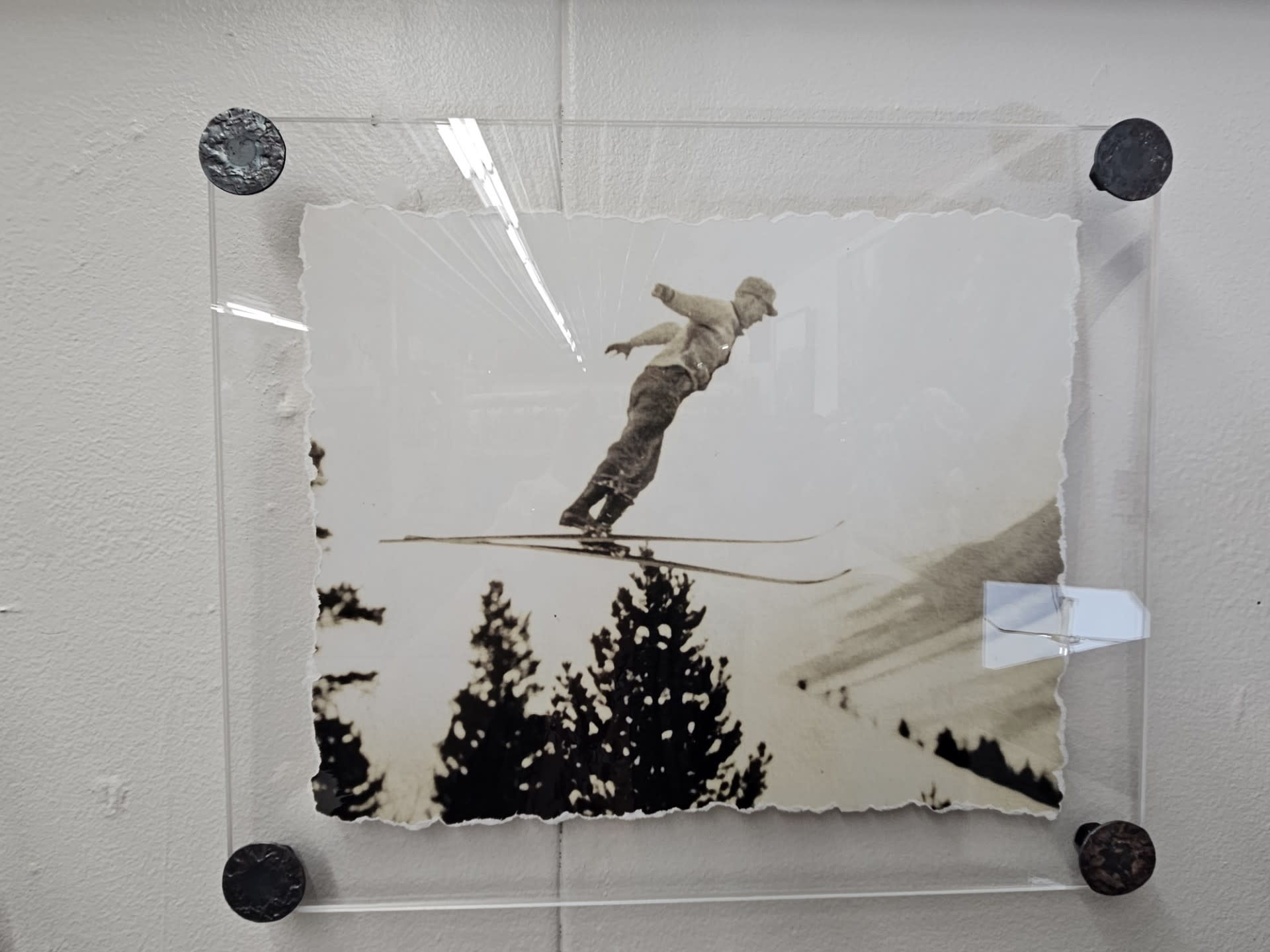 TAC Vintage Ski Lodge VI - Ski Jumper