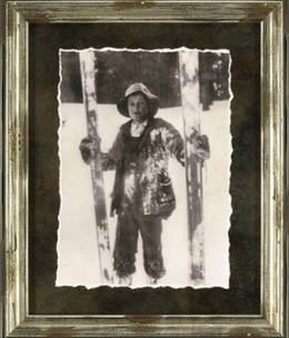 TAC Vintage Ski Lodge XI (Young Skier)