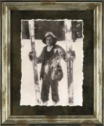 TAC Vintage Ski Lodge XI (Young Skier)