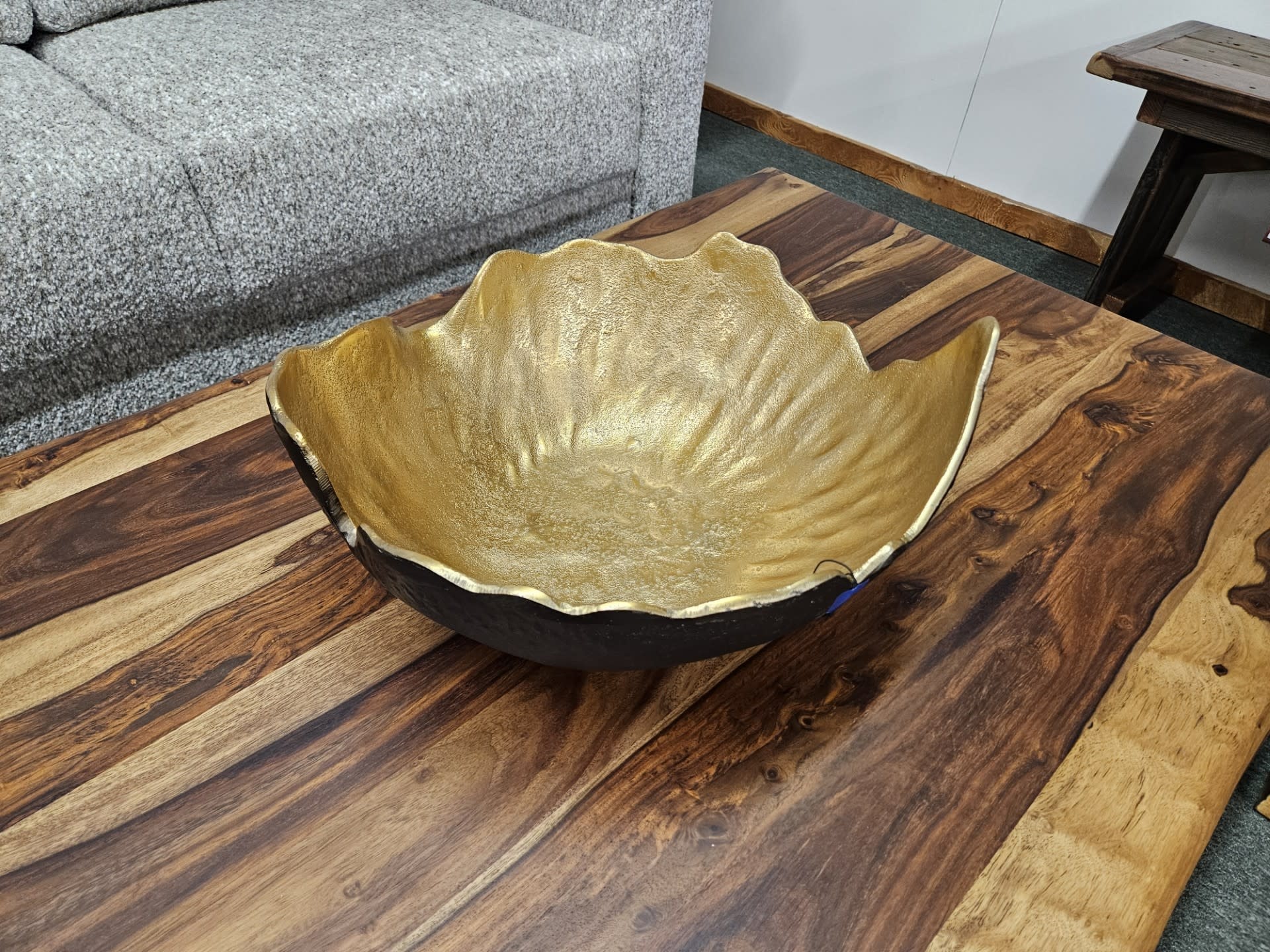 Crestview Patton LARGE Bowl 16.5x15.5x8