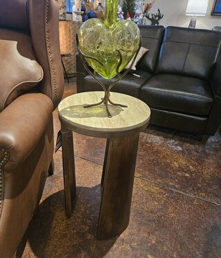 Crestview Liam Accent Table  15Diam x 24.5H