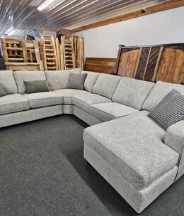 Crestview Everett Sectional
