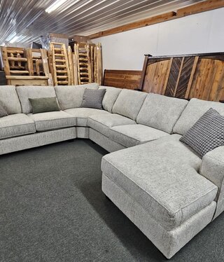 Crestview Everett Sectional