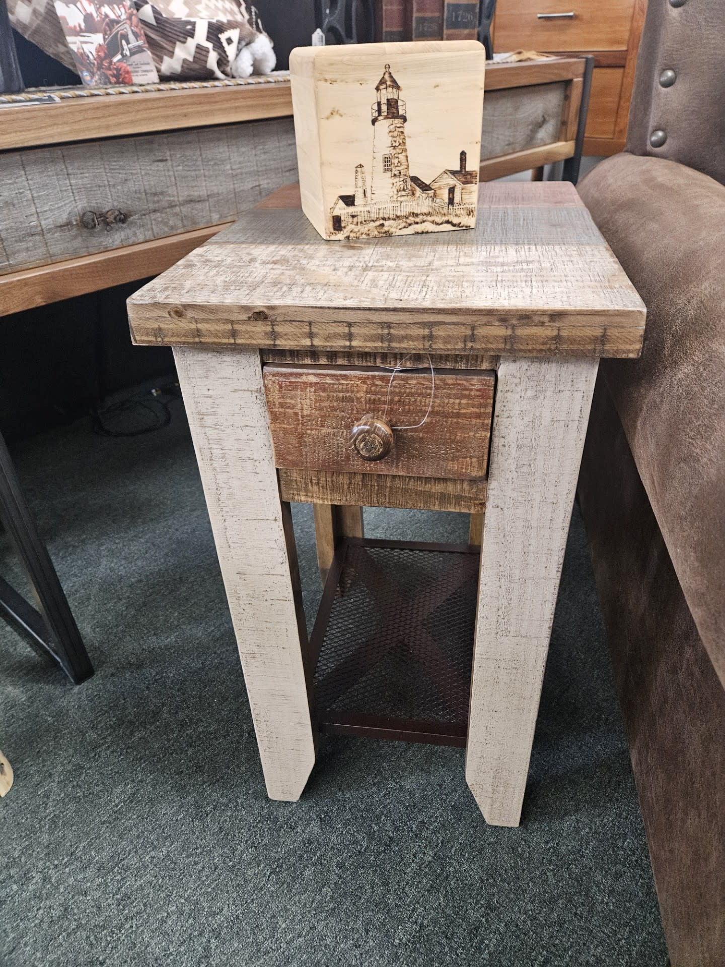 IFD 968 Antique Chair Side Table 14x18x26
