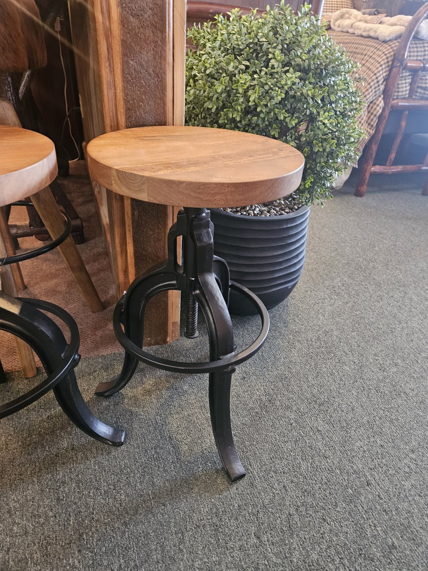 HTD 14" Adjustable Organic Forge Stool