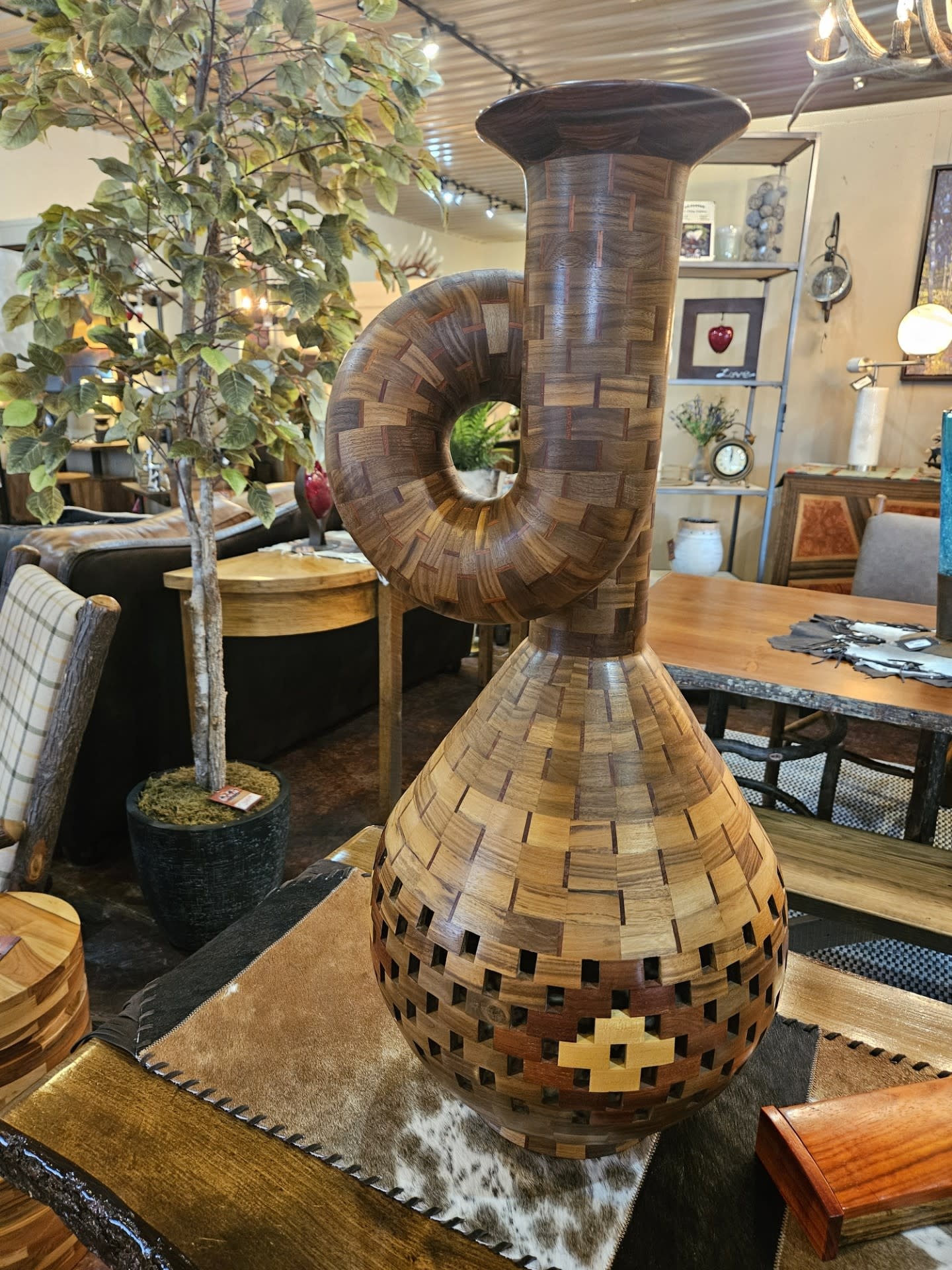 Co-R McClain Twisted Sister Vase