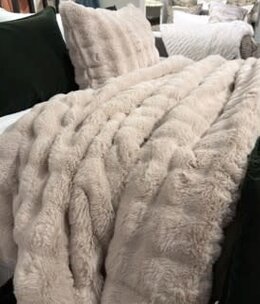 Hiend Cottontail Faux Fur 3pc Comforter Set-KING-BLACK