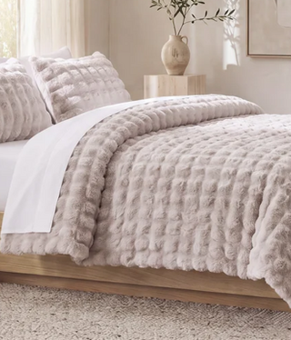 Hiend Cottontail Faux Fur 3pc Comforter Set-KING-CREAM