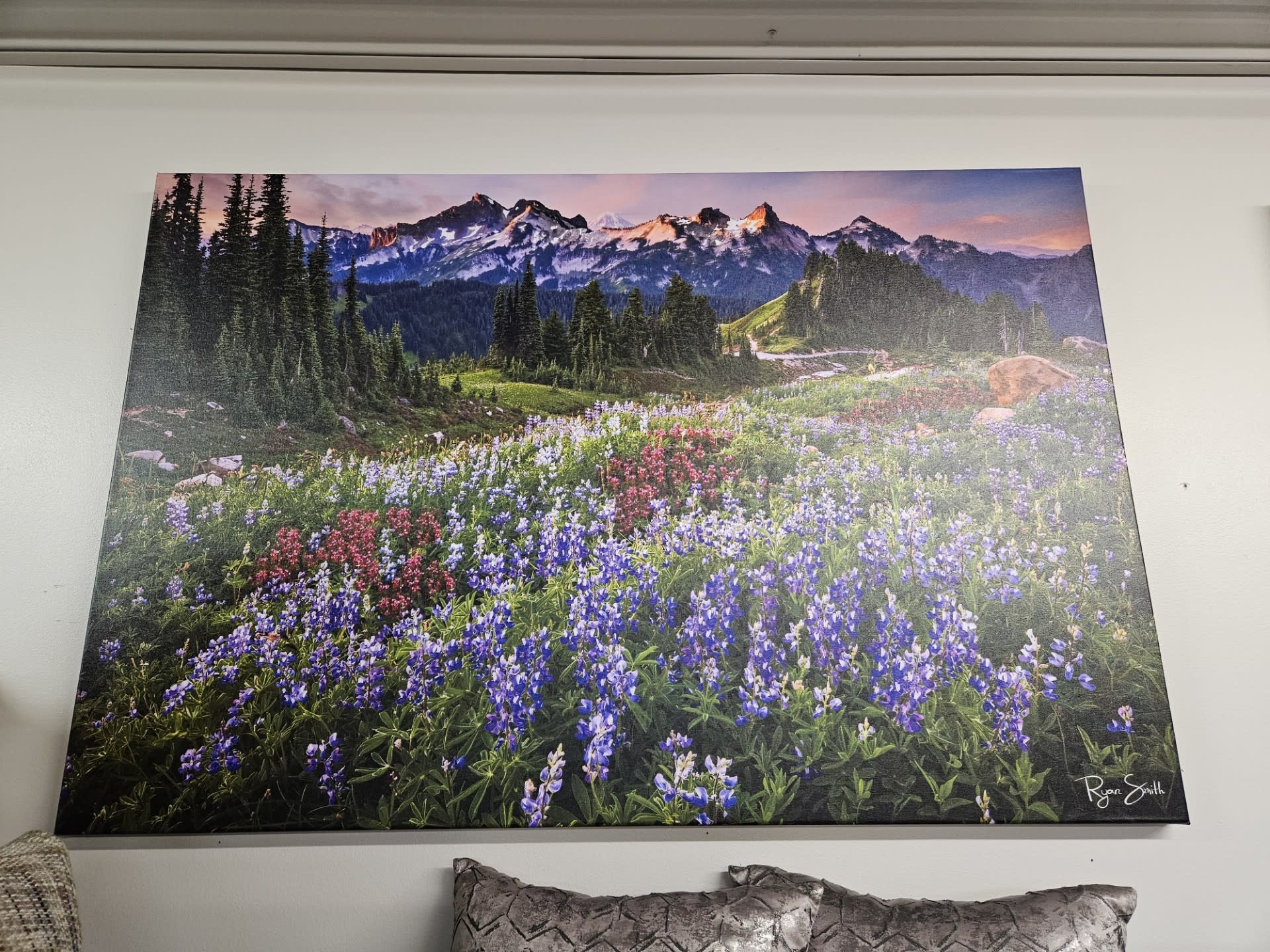 Rocky Mountain Pub Lupine Meadows (Pur/Rd/WH) 36x54 Wrap