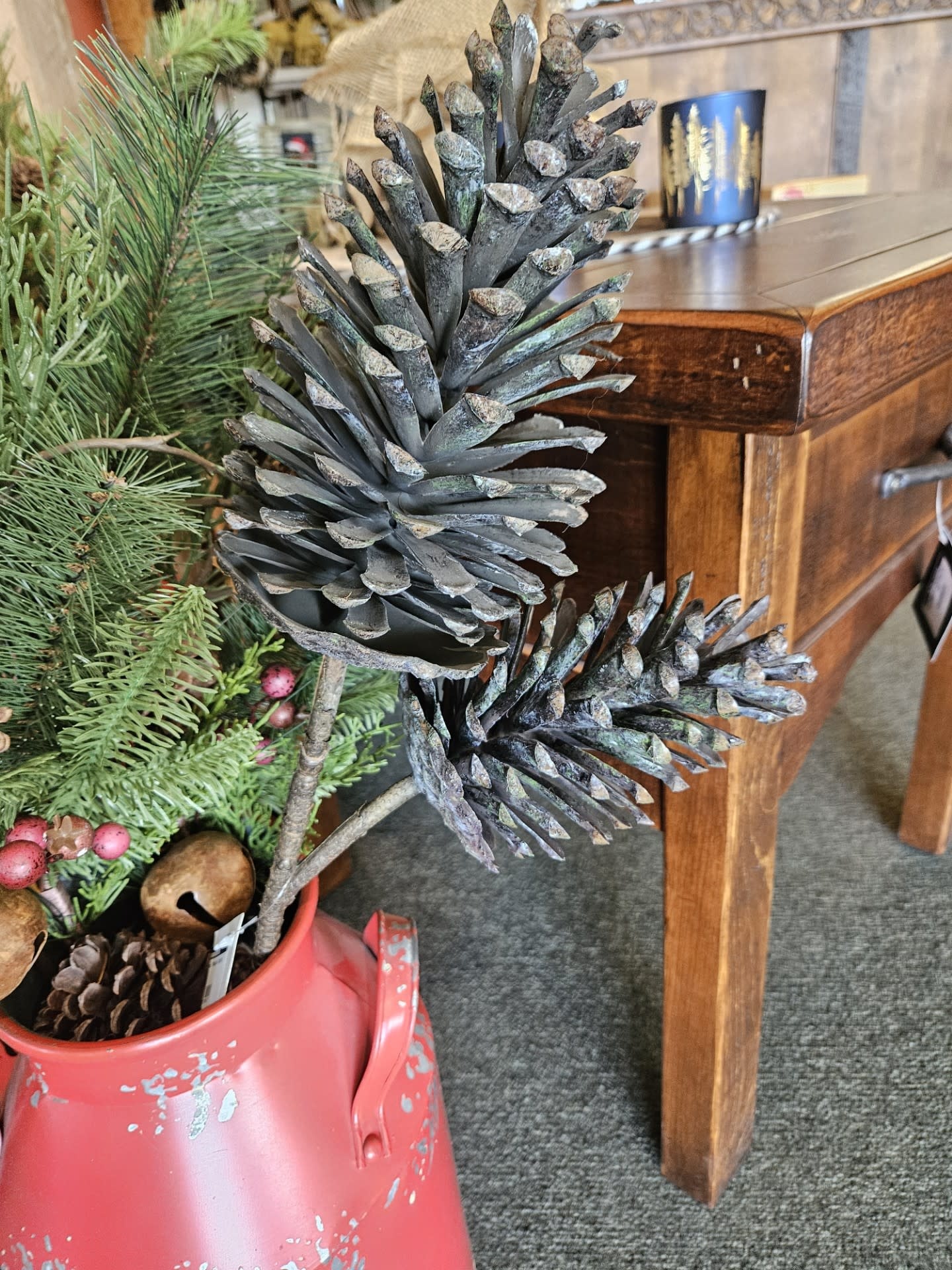 Melrose Pinecone Plastic Spray 28H