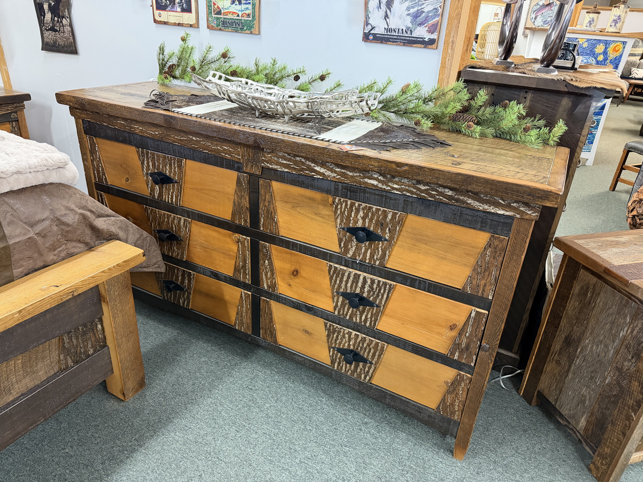 Poplar Grove Poplar Grove 6 Dwr Dresser 72W x 20D x 40H