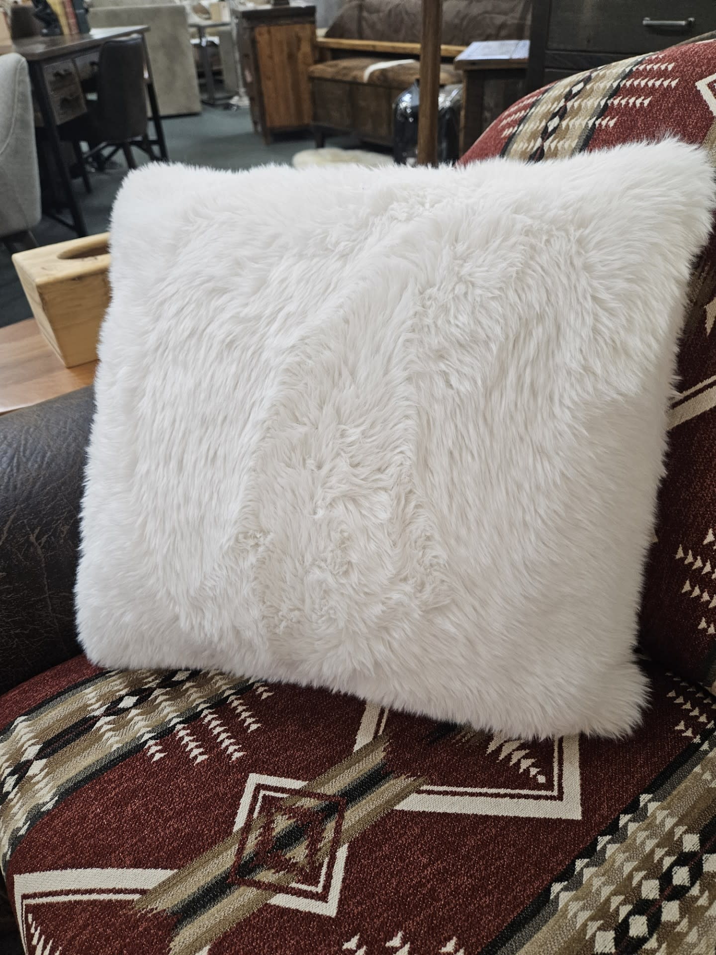 Omnia Pillow (16", 18", 20", 22", Kidney) NO WELT