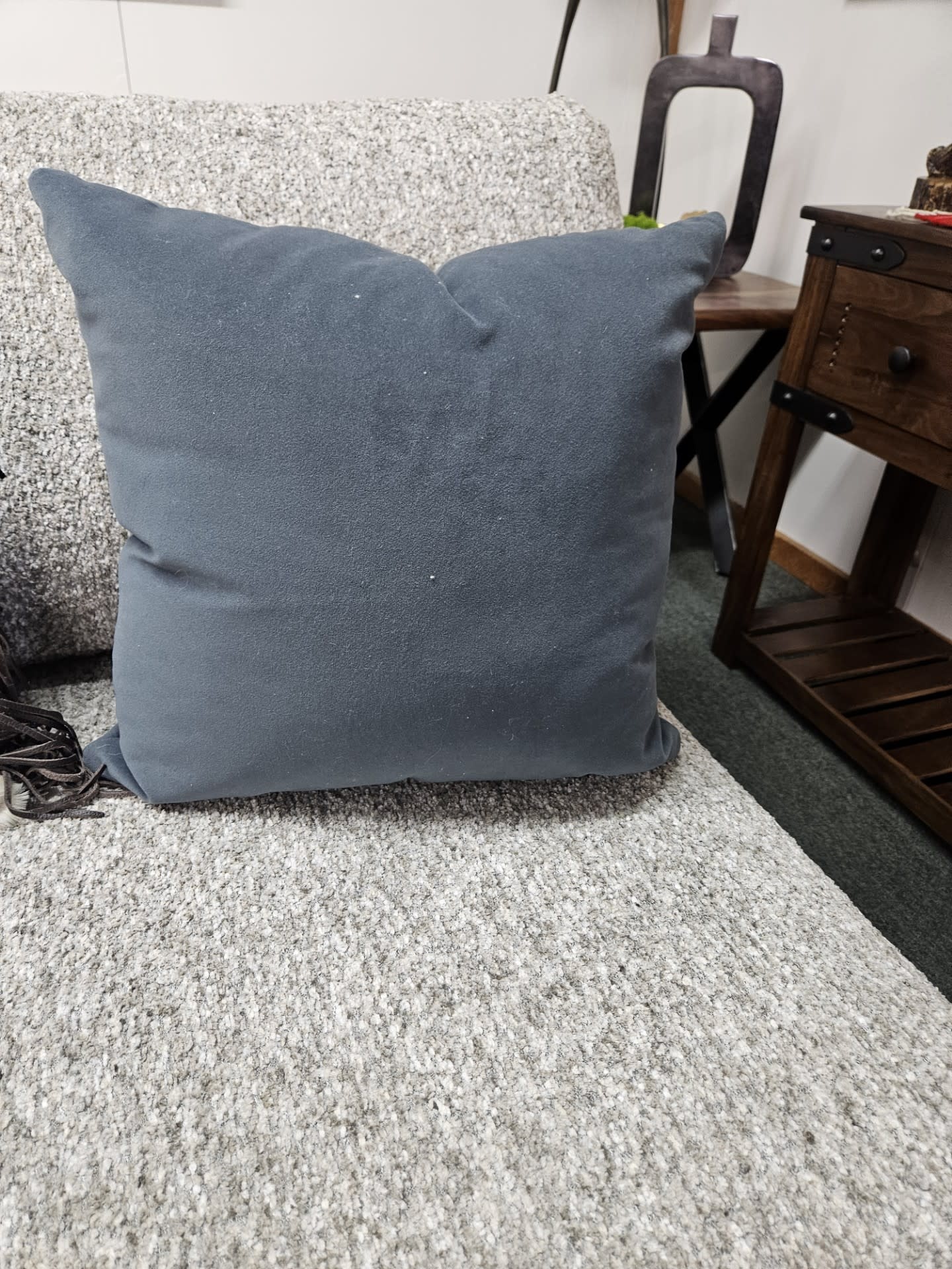 Omnia Pillow (16", 18", 20", 22", Kidney) NO WELT