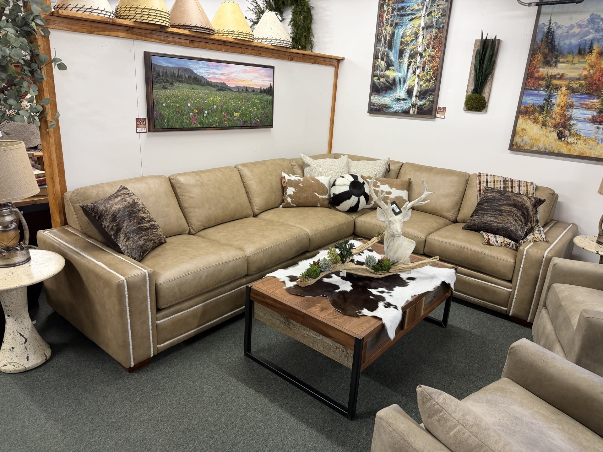 Omnia Asher Sectional 127x34x101