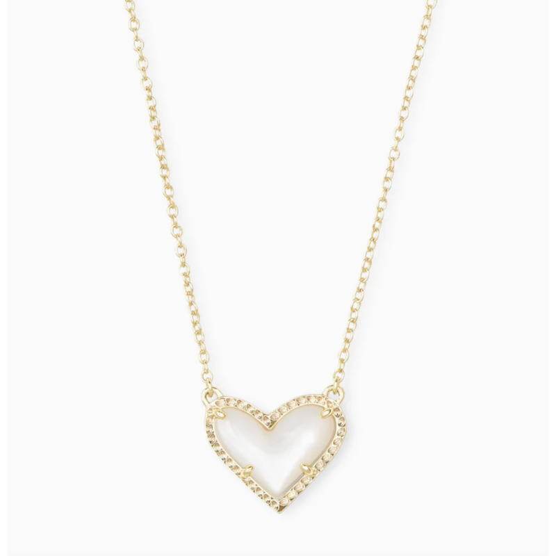 Kendra Scott Ari Heart Gold Pendant Necklace In Ivory Mother-Of-Pearl