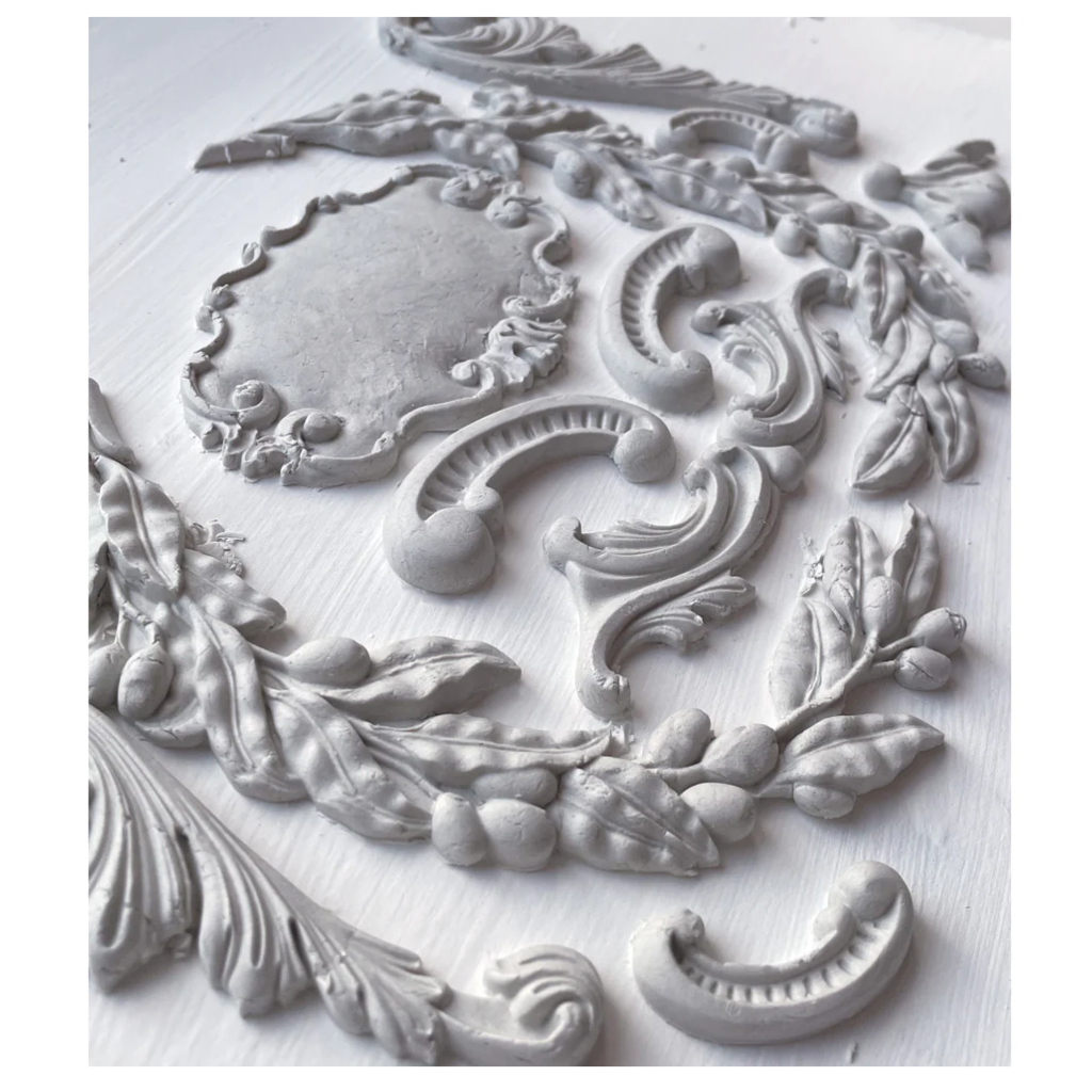 Iron Orchid Designs Olive Crest IOD Mould
