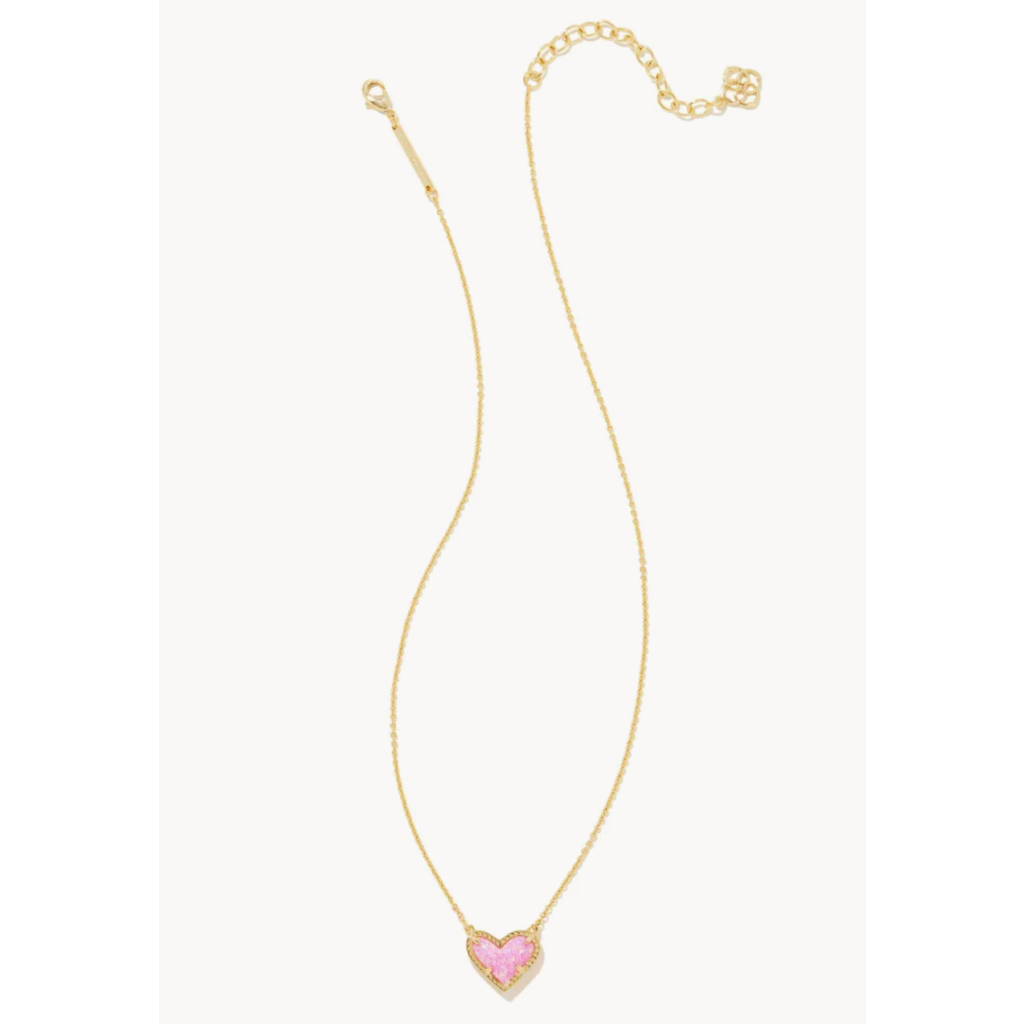 Kendra Scott Kendra Scott Ari Heart Gold Pendant Necklace in Bubblegum Pink